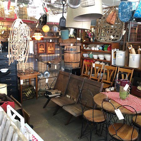 Glendy's Uptown Mall